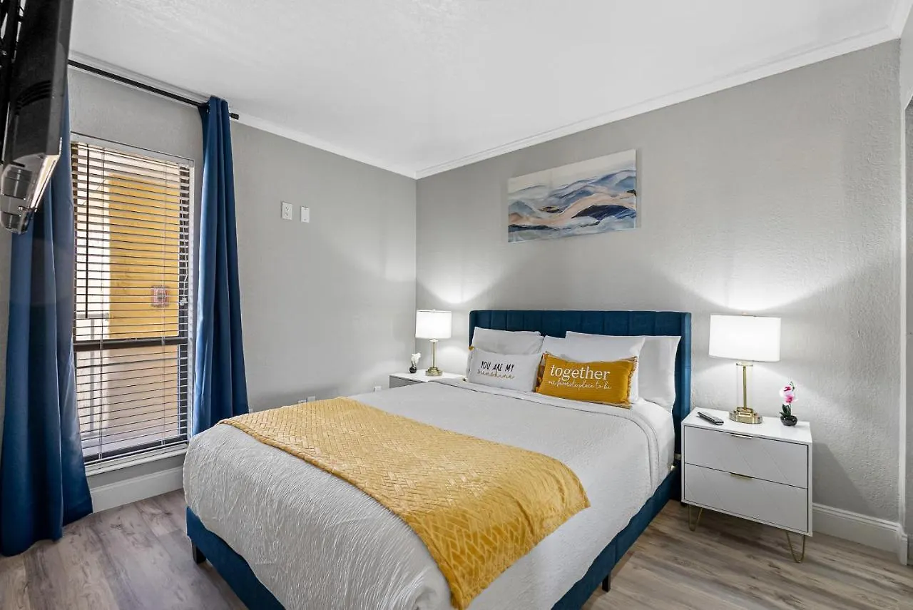 Wake Up To The Ocean Breeze - Enjoy Amazing Views Villa Tampa Holiday home