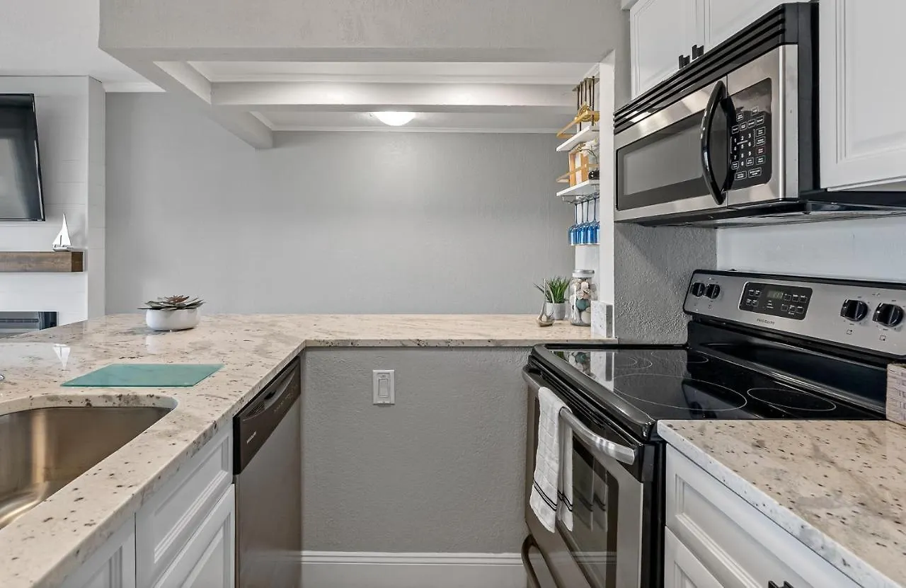 Holiday home Wake Up To The Ocean Breeze - Enjoy Amazing Views Villa Tampa