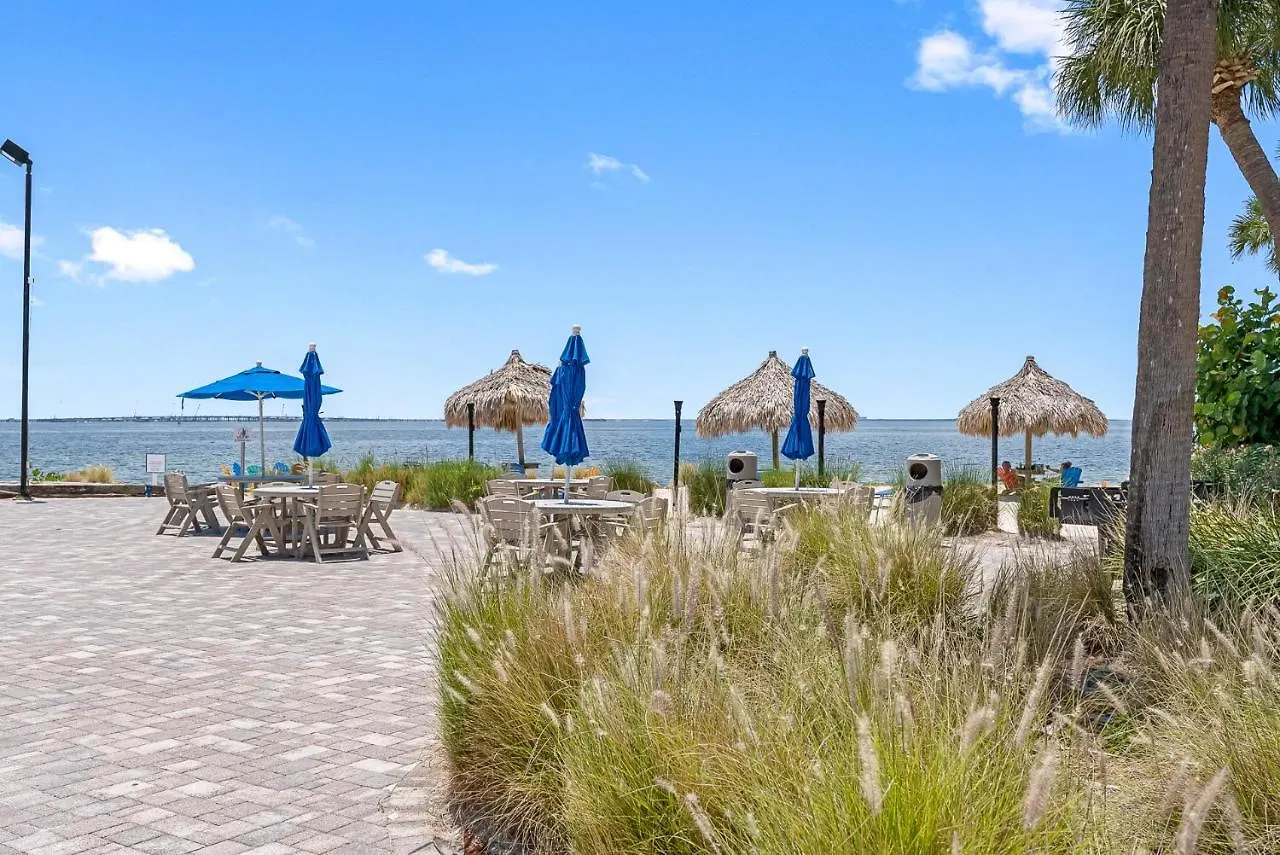 Wake Up To The Ocean Breeze - Enjoy Amazing Views Villa Tampa 0*,